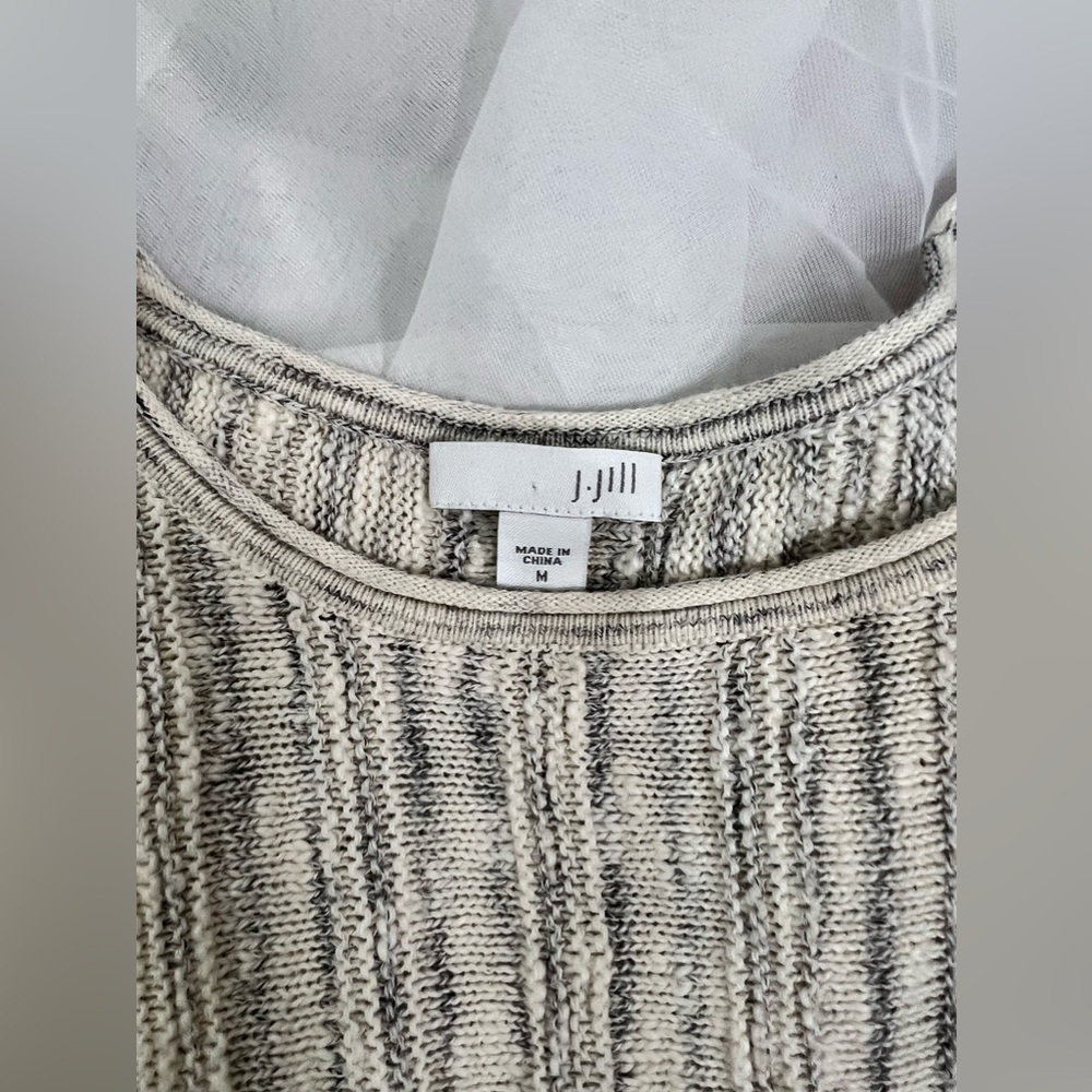J.Jill Cream Cotton Grey Button Back Sweater With Fringe Tunic Size Medium - Picture 7 of 12